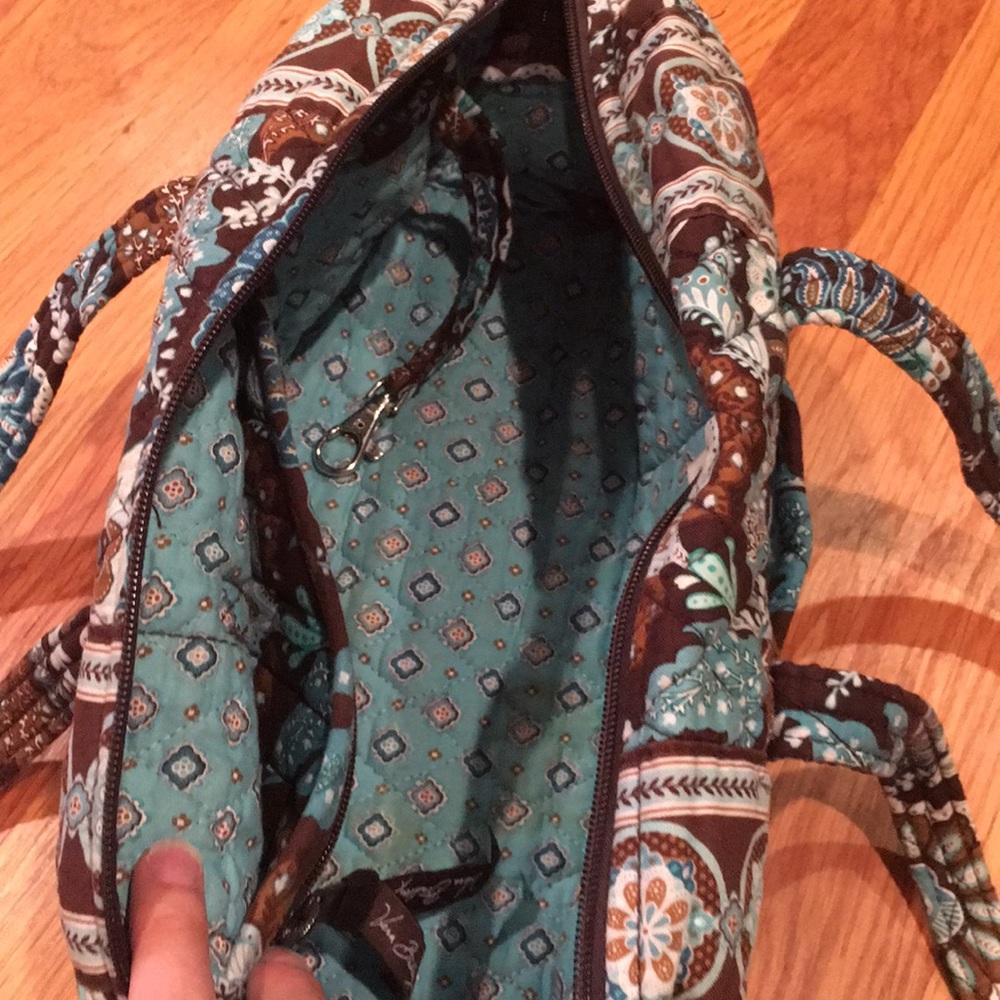 Vera Bradley Bag - Picture 8 of 9